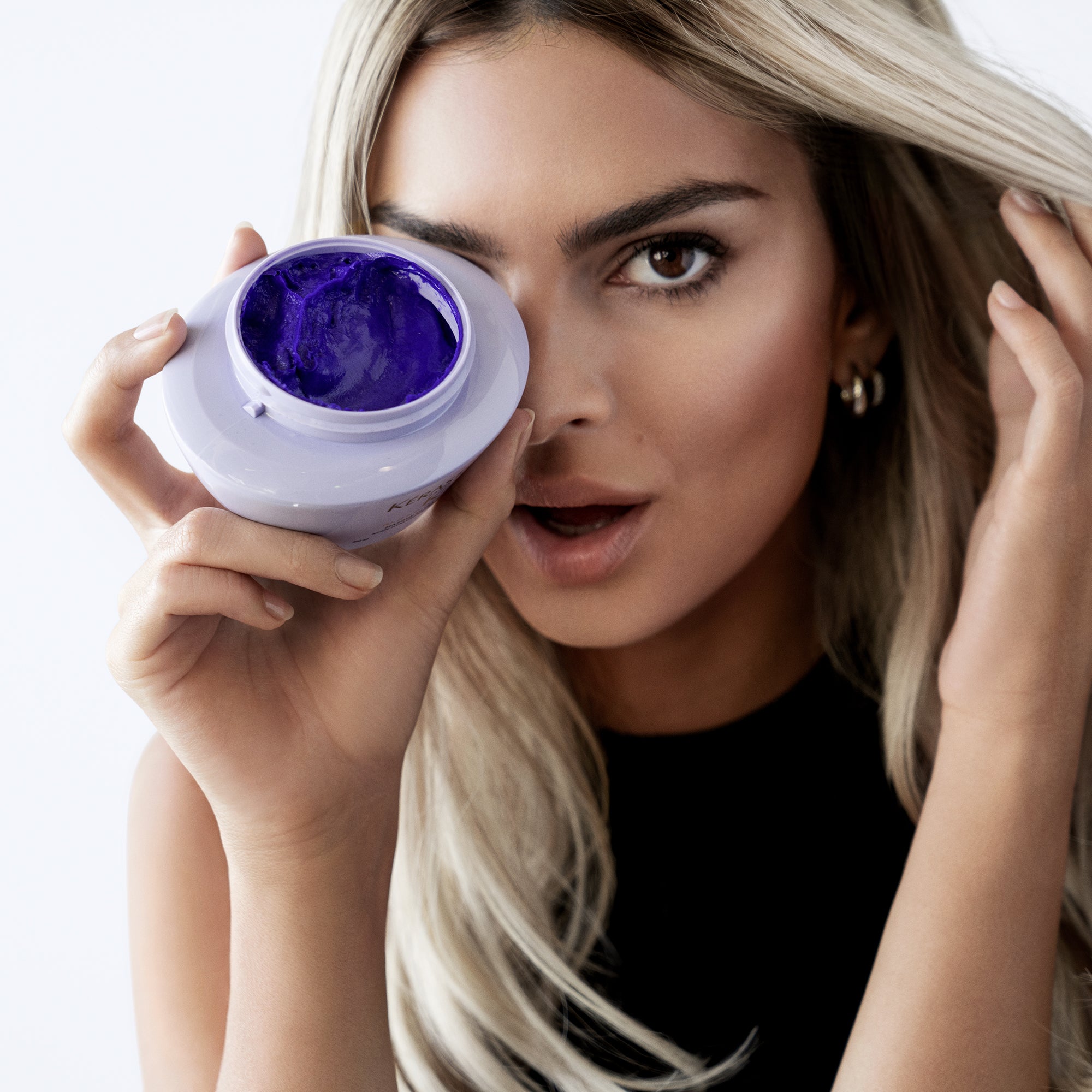 Mascarilla Kérastase Blond Absolu Ultra Violet neutraliza rubios 200ml