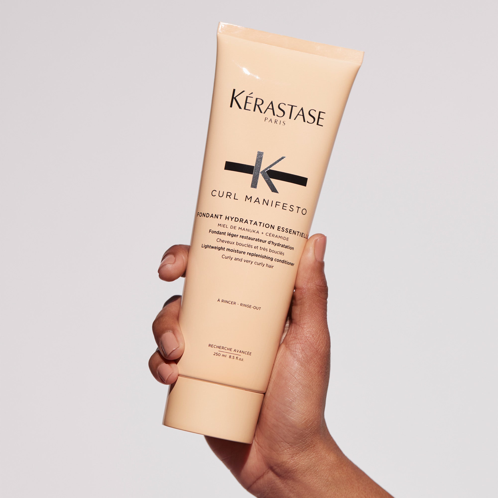 Acondicionador Kérastase Curl Manifesto hidratación crespos 250ml